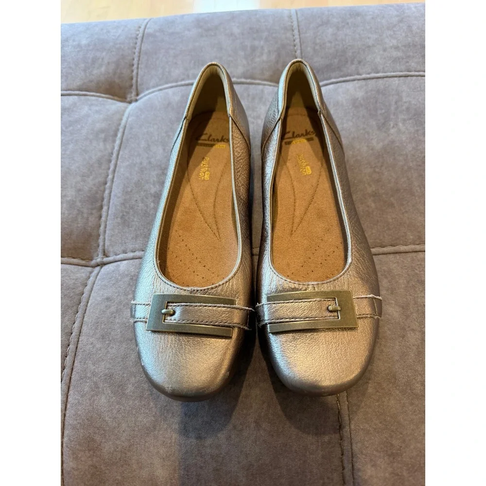 Clarks Cushion Soft Metallic Bronze Leather Buckle Ballet Flats Shoes Women 7.5M